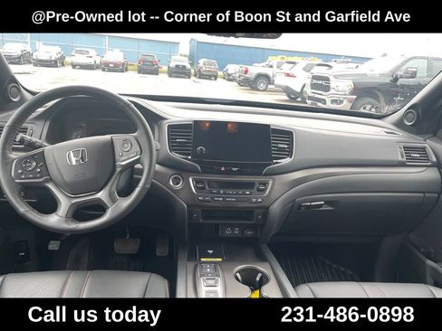 Used 2025 Honda Passport TrailSport image 25