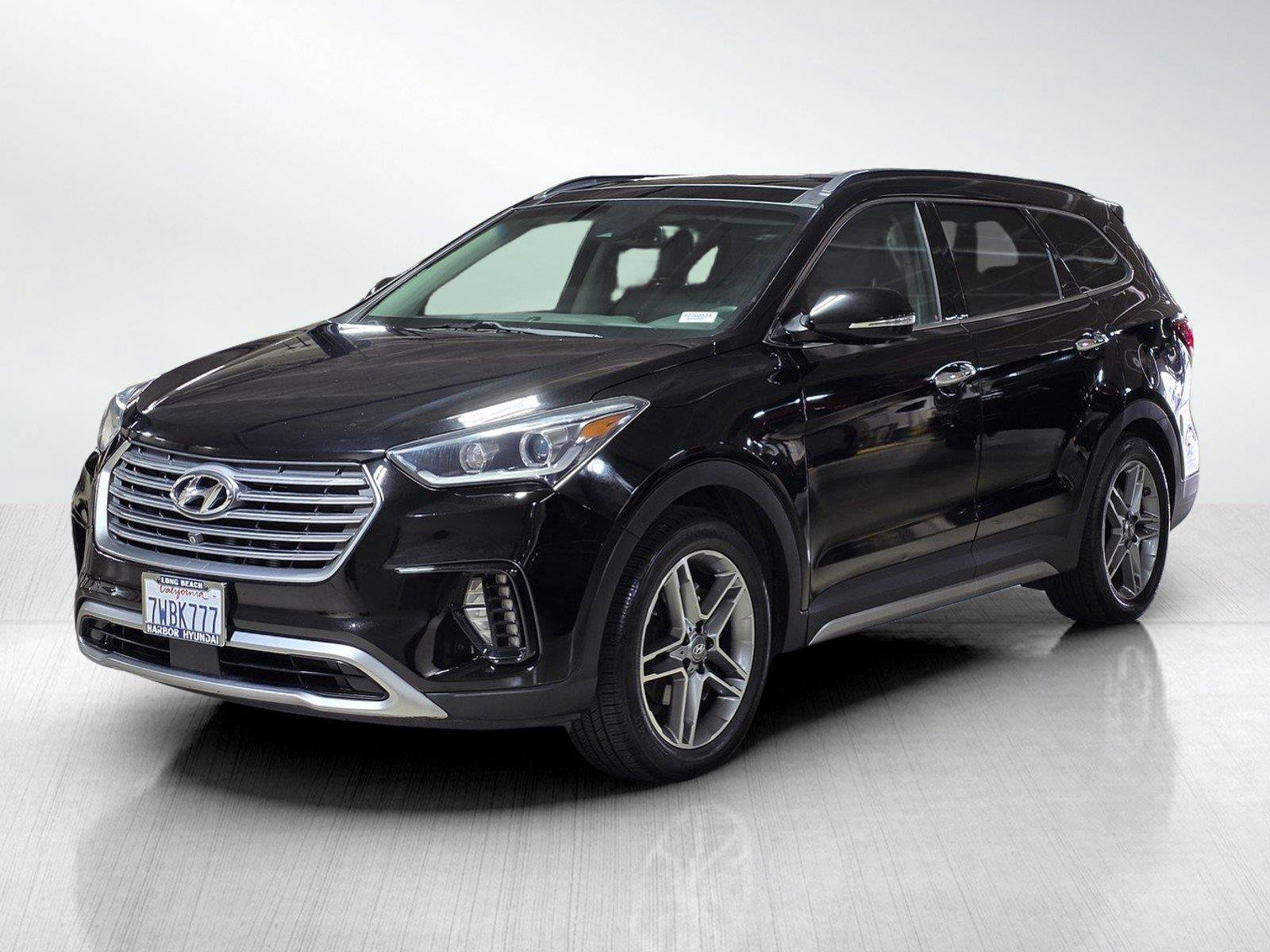 Used 2017 Hyundai Santa Fe Limited FWD image 3