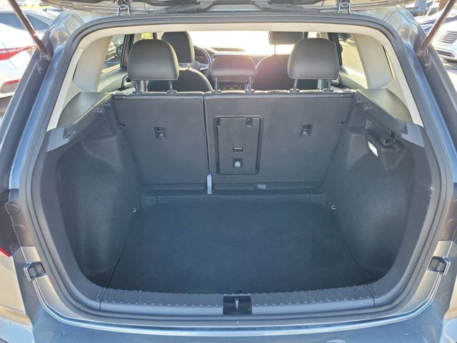 Certified 2024 Volkswagen Taos SE FWD image 7