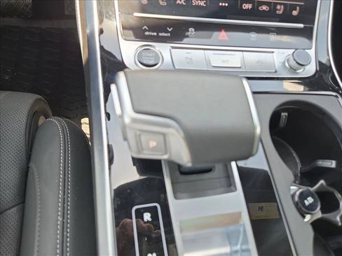 Used 2026 Audi Q8 Prestige AWD/4WD image 8