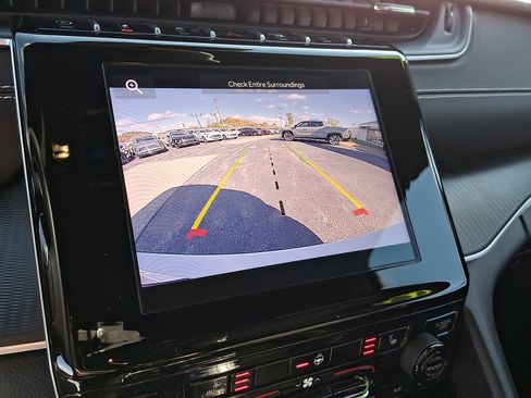 Used 2023 Jeep Grand Cherokee L Altitude image 18