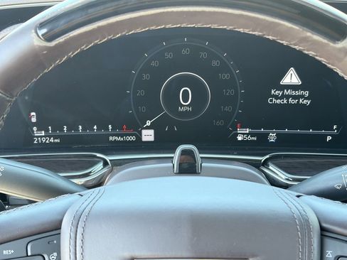 Certified 2023 Cadillac Escalade ESV Premium Luxury Platinum w/ LPO, Radiant Package AWD/4WD image 25