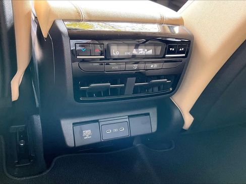 New 2026 Acura MDX SH-AWD image 19