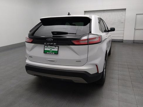 Used 2024 Ford Edge SEL image 7