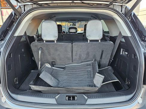 Used 2022 Ford Explorer XLT w/ Equipment Group 202A image 28