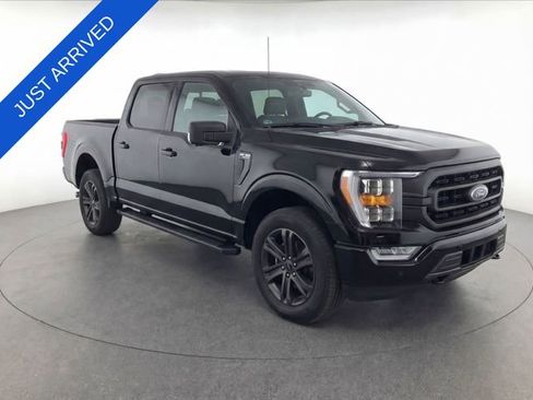 Used 2021 Ford F150 XLT w/ Equipment Group 302A High AWD/4WD image 4