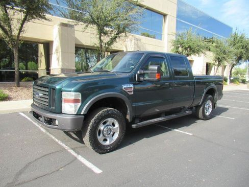 Used 2010 Ford F250 Cabela's AWD/4WD image 2
