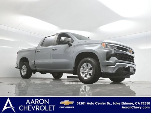 Used 2024 Chevrolet Silverado 1500 LT w/ Convenience Package II image 2