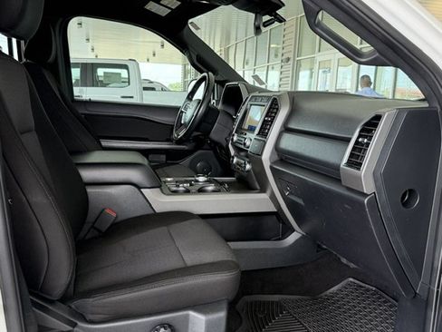 Used 2021 Ford Expedition XLT RWD image 9
