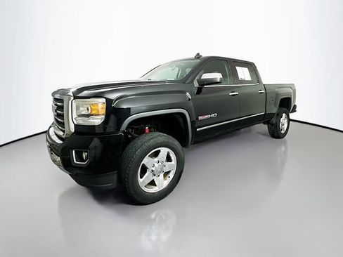 Used 2015 GMC Sierra 2500 SLT w/ All-Terrain HD Package image 3