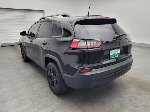 Used 2020 Jeep Cherokee Latitude Plus image 5