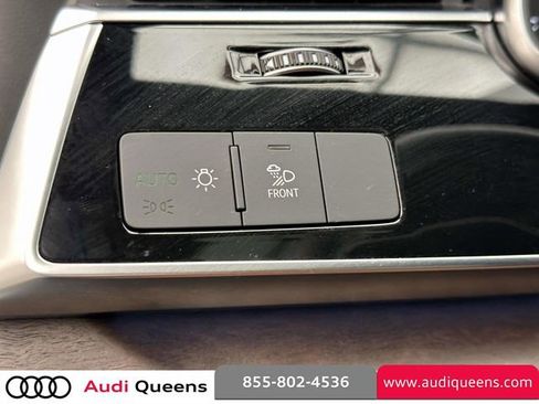 Used 2025 Audi Q7 3.0T Premium w/ Convenience Package AWD/4WD image 23