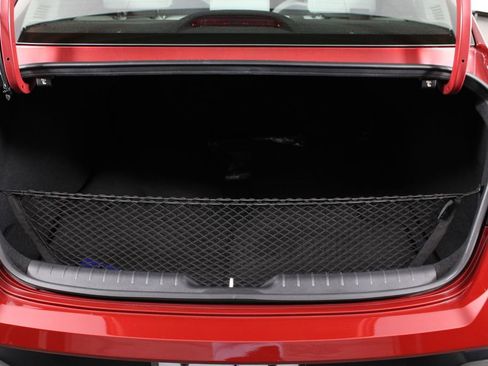 Certified 2025 Hyundai Elantra Limited image 16