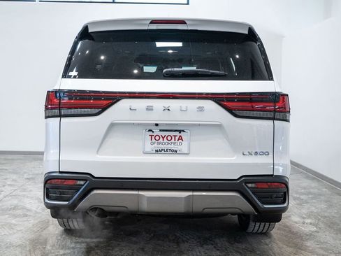 Used 2023 Lexus LX 600 4WD w/ Luxury Package image 6