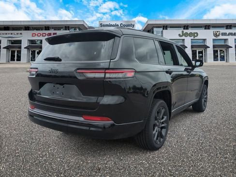 New 2026 Jeep Grand Cherokee L Limited AWD/4WD image 8
