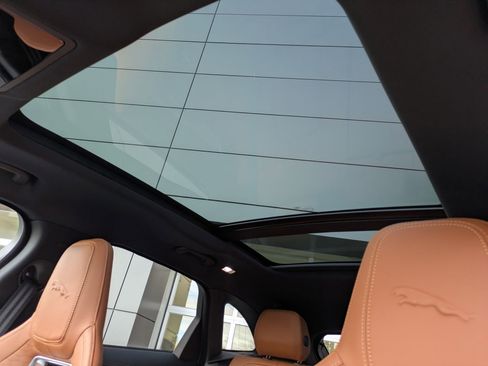 New 2026 Jaguar F-PACE R-Dynamic S image 25