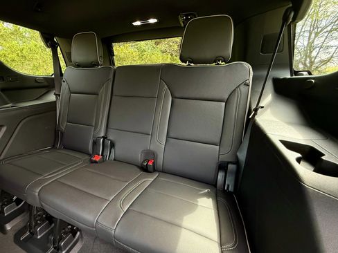 Used 2024 Chevrolet Tahoe Premier image 21