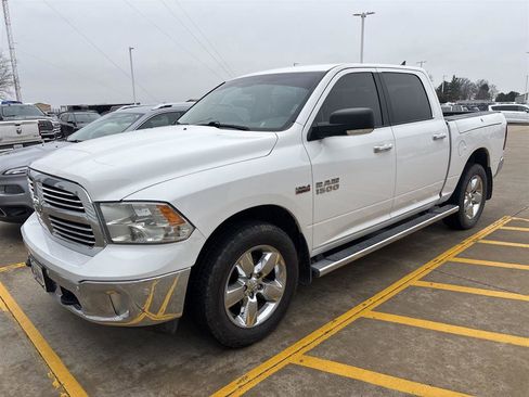 Used 2017 RAM 1500 Big Horn image 2