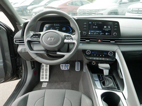 New 2026 Hyundai Elantra SEL Sport Premium FWD image 7