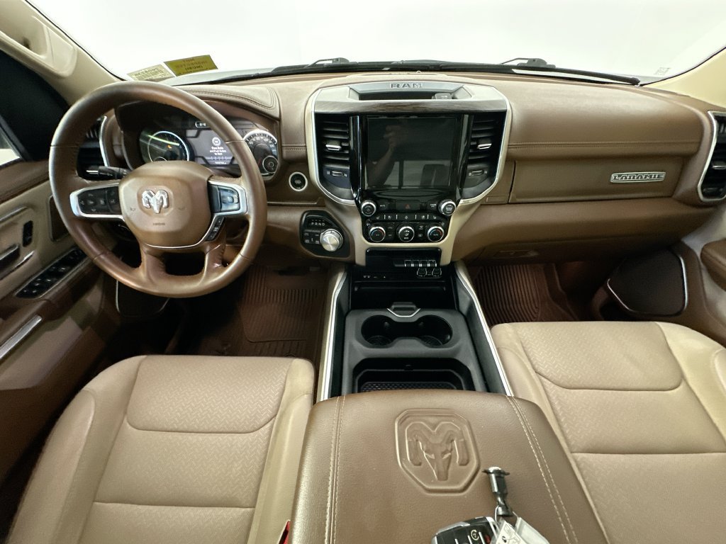 Used 2019 RAM 1500 Laramie AWD/4WD image 10