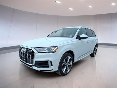 Used 2023 Audi Q7 3.0T Premium Plus w/ Premium Plus Package image 3