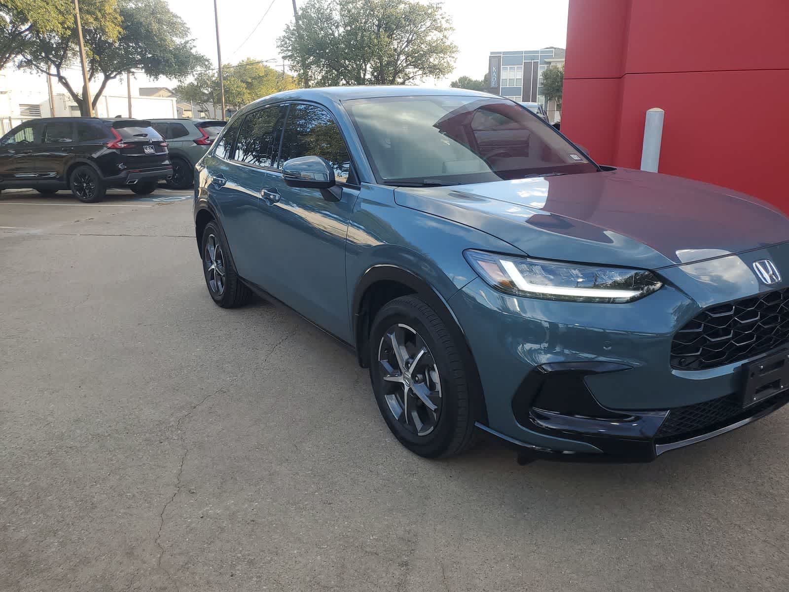 Used 2024 Honda HR-V EX-L image 9