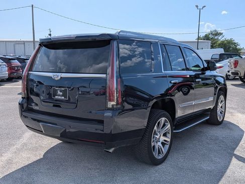 Used 2020 Cadillac Escalade Luxury AWD/4WD image 5