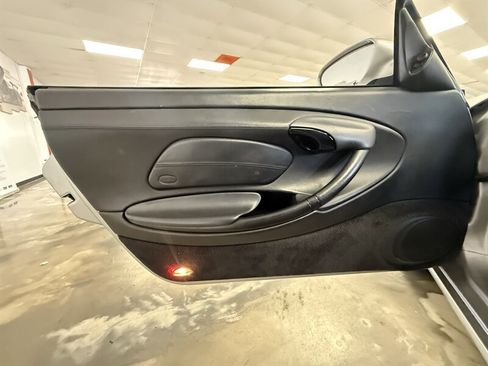 Used 1999 Porsche Boxster RWD image 18