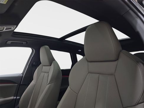 New 2025 Audi Q5 Prestige image 30