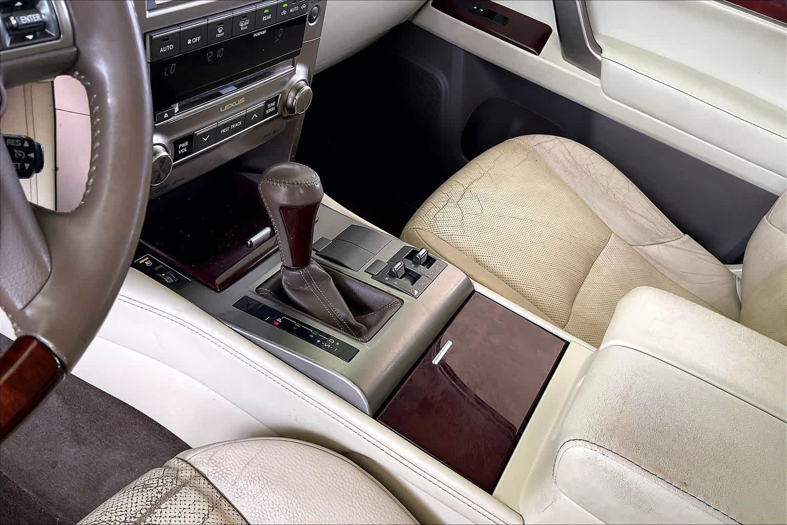 Used 2015 Lexus GX 460 w/ Premium Package AWD/4WD image 14