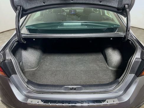 Used 2022 Nissan Altima 2.5 SV w/ SV Premium Package image 24