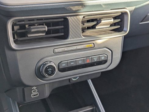 New 2025 Ford Maverick XL image 44