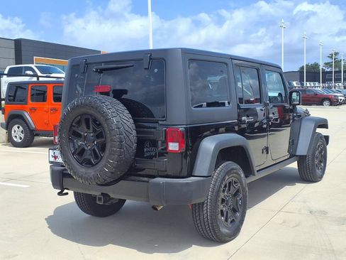 Used 2014 Jeep Wrangler Unlimited Sport AWD/4WD image 6