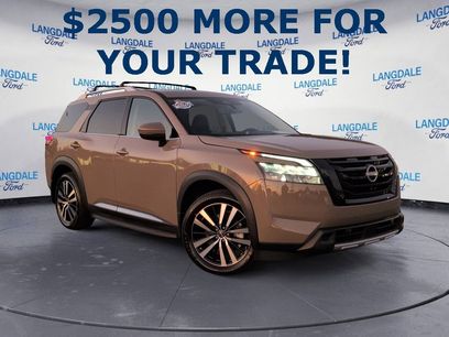 Used 2025 Nissan Pathfinder Platinum