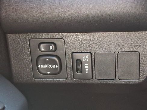 Used 2016 Toyota RAV4 XLE image 23