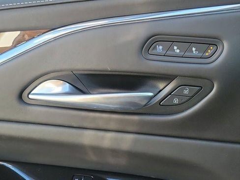 Certified 2023 Cadillac Escalade ESV Sport Platinum AWD/4WD image 22