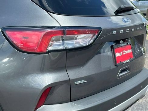 Used 2022 Ford Escape SEL w/ Technology Package AWD/4WD image 12