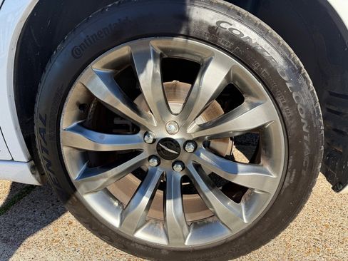 Used 2014 Chrysler 300 S RWD image 21