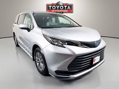 Certified 2023 Toyota Sienna LE