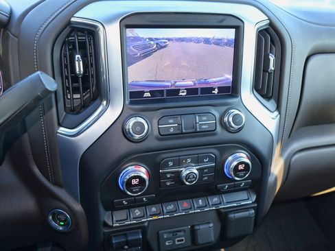 Certified 2021 GMC Sierra 1500 SLT w/ X31 Off-Road Package image 12