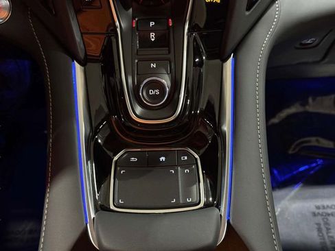 Used 2023 Acura RDX SH-AWD image 23