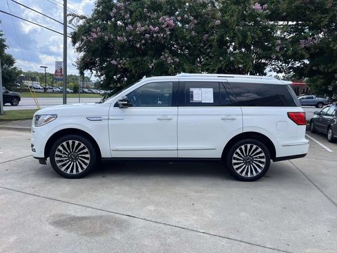 Used 2021 Lincoln Navigator Reserve w/ Luxury Package AWD/4WD image 6