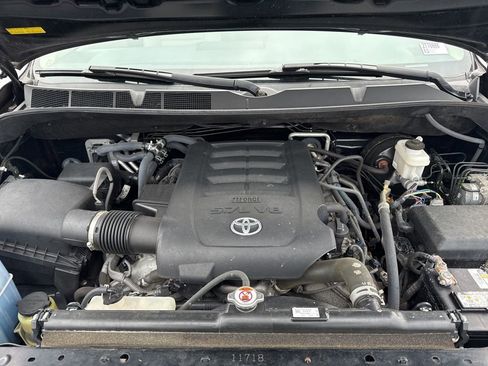 Used 2019 Toyota Sequoia Limited image 36
