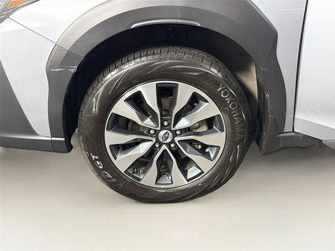 Used 2025 Subaru Outback Limited AWD/4WD image 34