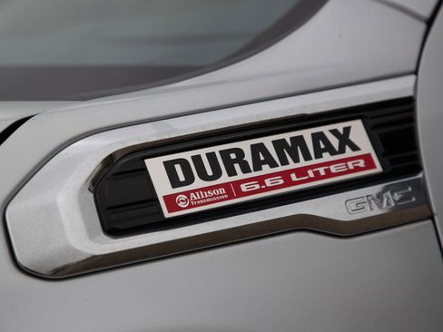 Used 2022 GMC Sierra 2500 SLE w/ SLE Value Package; image 27