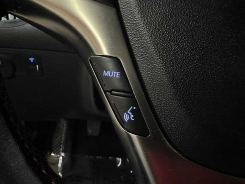 Used 2015 Hyundai Genesis 3.8 RWD image 32