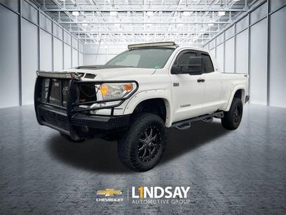 Used 2015 Toyota Tundra SR5 w/ SR5 Upgrade Package