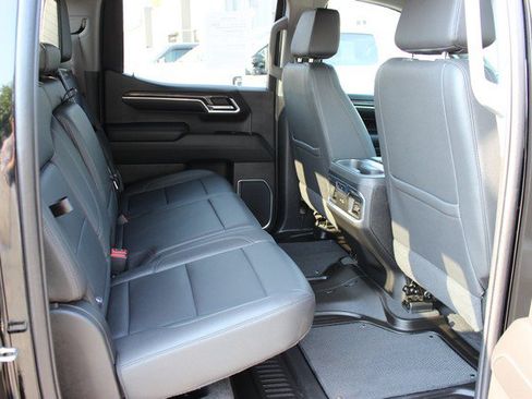 Used 2022 Chevrolet Silverado 1500 LTZ w/ Technology Package AWD/4WD image 16