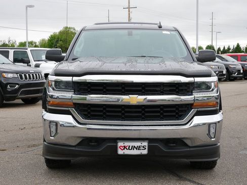 Used 2018 Chevrolet Silverado 1500 LT w/ All Star Edition AWD/4WD image 2