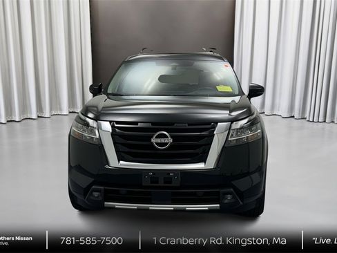 Certified 2022 Nissan Pathfinder Platinum w/ Cargo Package image 2